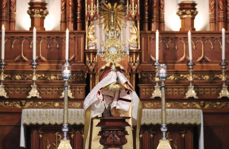 Foto de capa da notícia Missa de Corpus Christi no centro de Caxias do Sul terá arrecadação de cobertores e procissão com parada no Hospital Pompéia